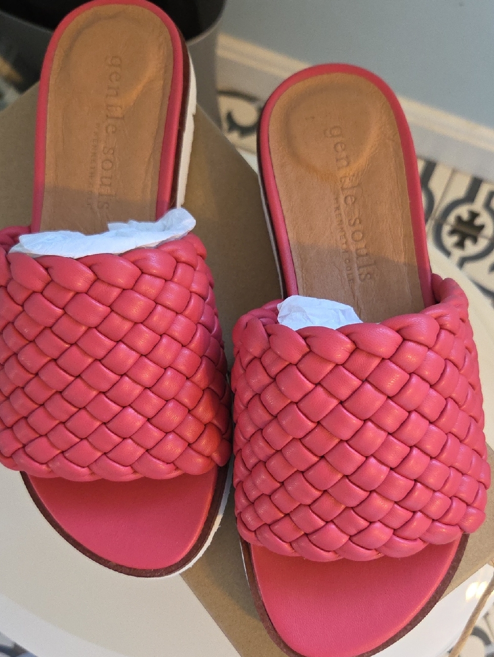 Kenneth Cole Gentle Sole Braided Slide Sandals in Coral Pink